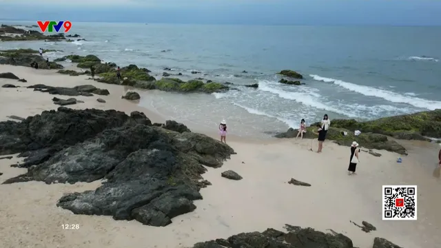 Ấn tượng Phương Nam: Bình yên Bãi Rạng hút du khách