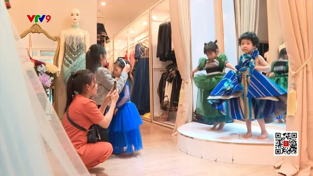 Thời trang trẻ em từ thổ cẩm