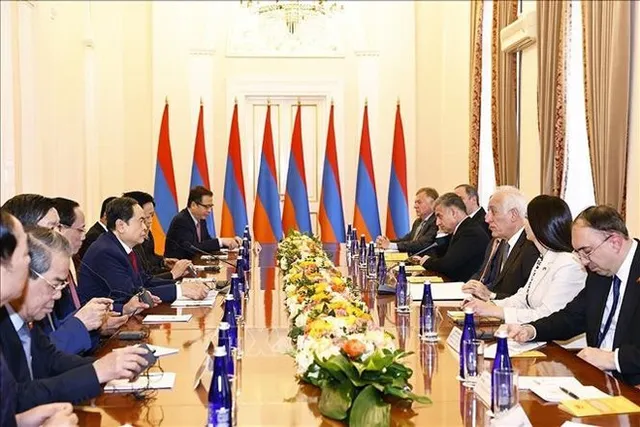 NA Chairman meets with Armenian President - Ảnh 1.