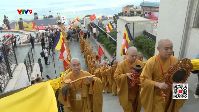 Vesak 2025: Cầu nguyện hoà bình thế giới