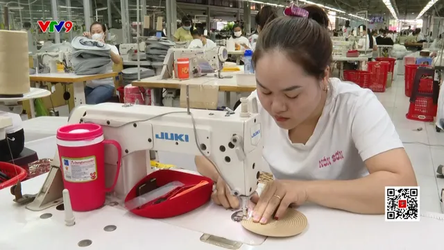 Doanh nghiệp tích cực dùng sản phẩm chéo để kích cầu nội địa