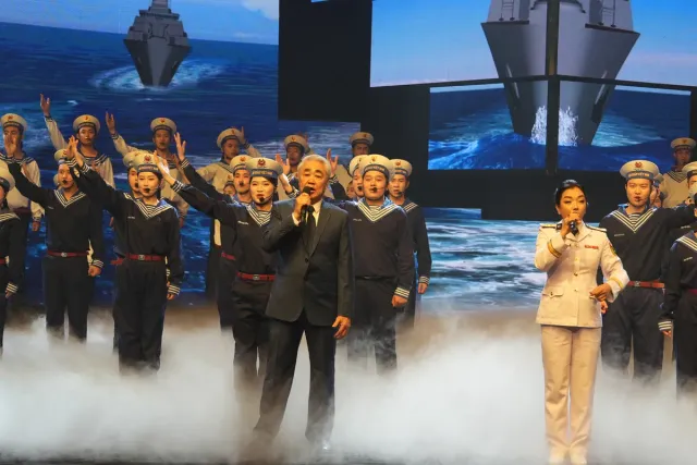 Oath to Defend the Sea: A Stirring and Emotional Epic Honoring 70 Years of the Vietnam Peoples Navy - Ảnh 11.