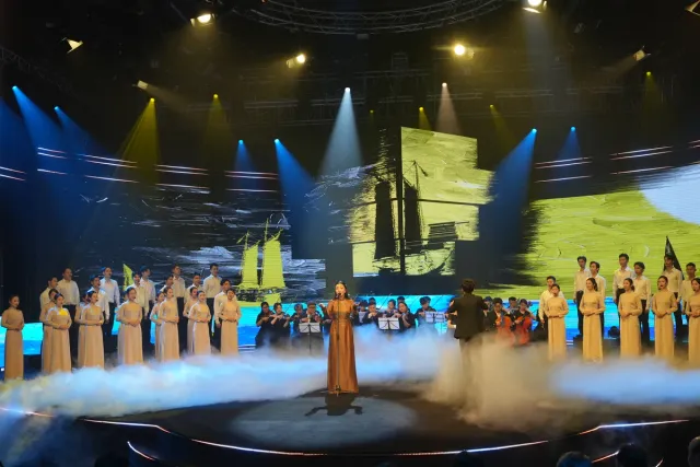 Oath to Defend the Sea: A Stirring and Emotional Epic Honoring 70 Years of the Vietnam Peoples Navy - Ảnh 9.