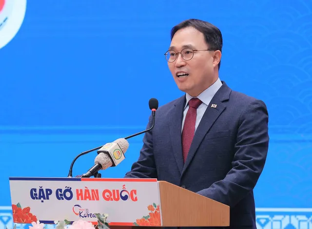 Vietnam looks for stronger cooperation with RoK in new era: Official - Ảnh 2.