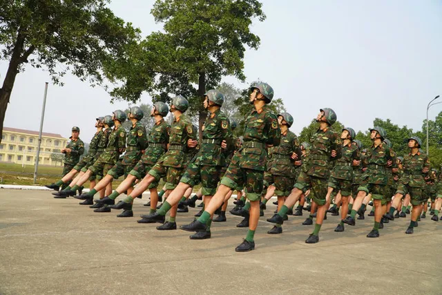 Vietnamese soldiers prepare for Red Square parade in Moscow - Ảnh 1.
