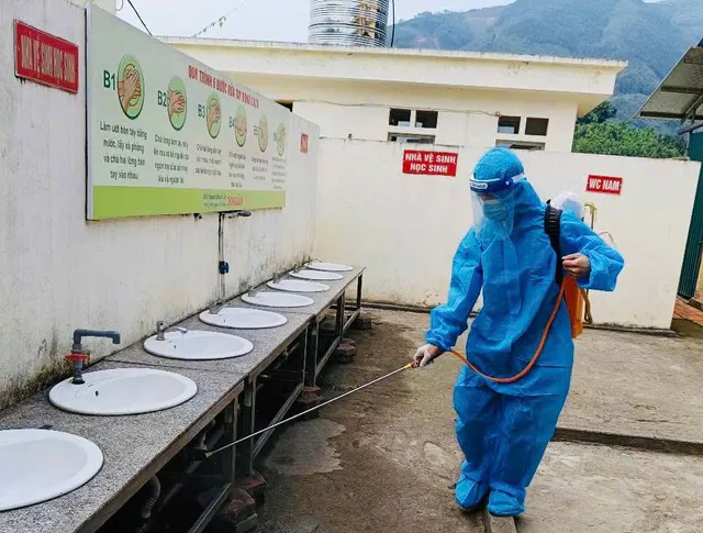 Lào Cai ghi nhận ca viêm não mô cầu đầu tiên, 136 người tiếp xúc được xử lý dự phòng- Ảnh 1. Lào Cai ghi nhận ca viêm não mô cầu đầu tiên, 136 người tiếp xúc được xử lý dự phòng- Ảnh 1.