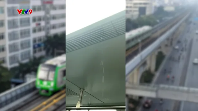 Tàu Metro Cát Linh - Hà Đông dột nước