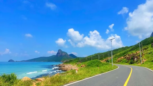 "Học tập kinh nghiệm" hay "Du lịch cuối khóa"? Chuyện lạ ở huyện Phú Tân (Cà Mau)