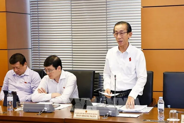 PM orders promoting new growth drivers, renewing traditional ones - Ảnh 1.