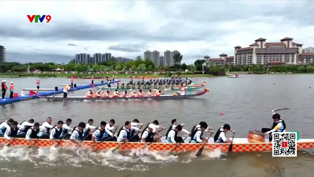 Sôi nổi đua thuyền rồng ở Trung Quốc