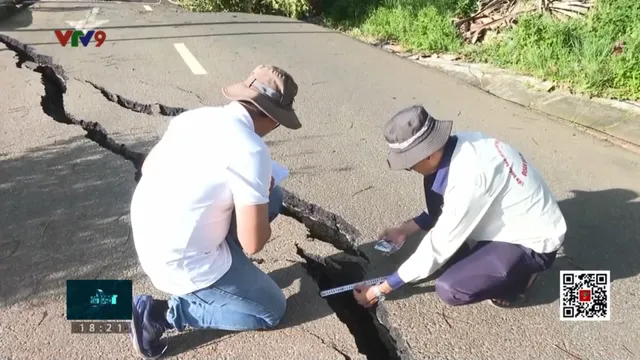 Xuất hiện vết nứt lớn ở trung tâm thành phố Gia Nghĩa
