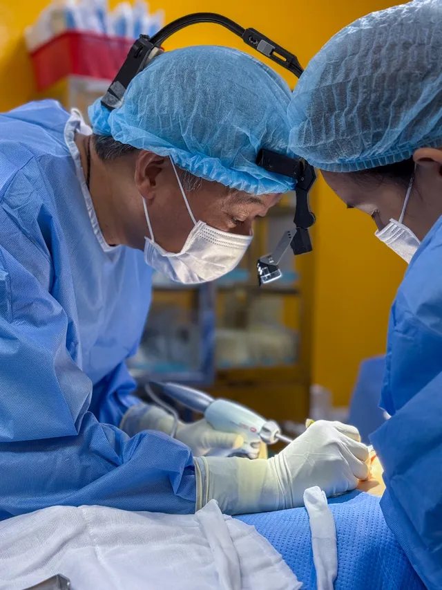 How long should you stop taking supplements before breast augmentation? - Ảnh 2.