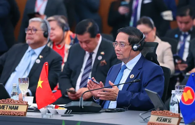 Vietnam committed to stronger ASEAN – GCC – China ties: PM - Ảnh 1.
