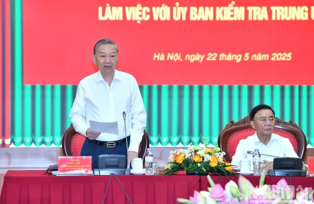 In Pictures: Party chief works with Party Central Committee’s Inspection Commission - Ảnh 5.
