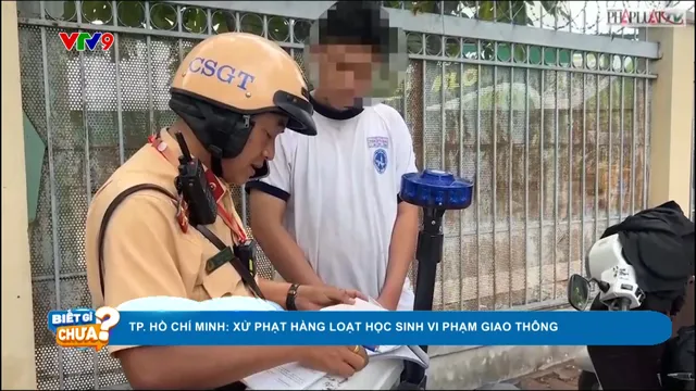 TP. Hồ Chí Minh: CSGT xử phạt hàng loạt học sinh vi phạm giao thông