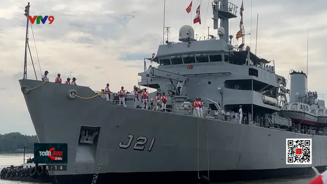 Tàu hải quân Ấn Độ Ins Darshak thăm Thành phố Hồ Chí Minh