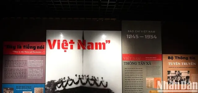 Diverse Activities to Celebrate the 100th Anniversary of the Revolutionary Press in Vietnam - Ảnh 1.