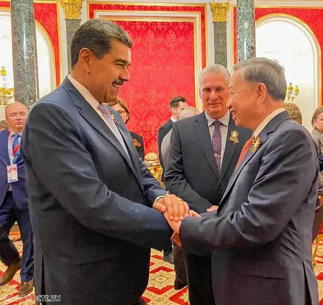 Party chief meets foreign leaders in Moscow - Ảnh 4.