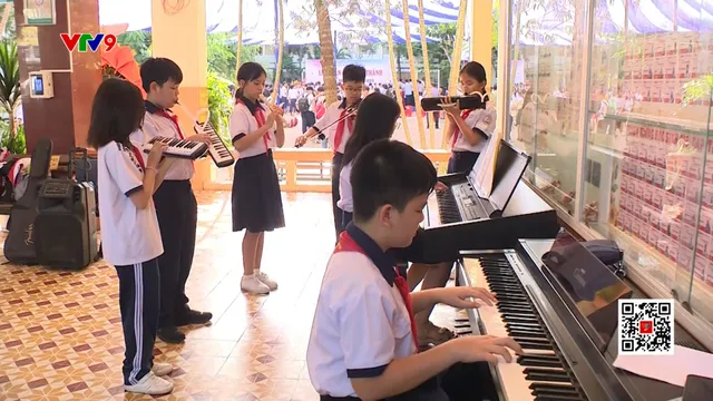 Trường học mở chương trình miễn phí cho học sinh