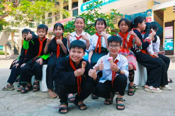 Kindness Bus: Ice Creams That Refresh the Souls of Children - Ảnh 4.