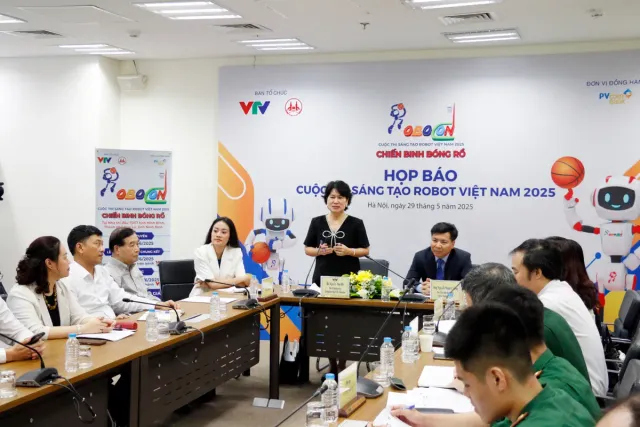 Robocon Vietnam 2025: A Battle Between Robot ‘Players’ on the High-Tech Basketball Court - Ảnh 4.