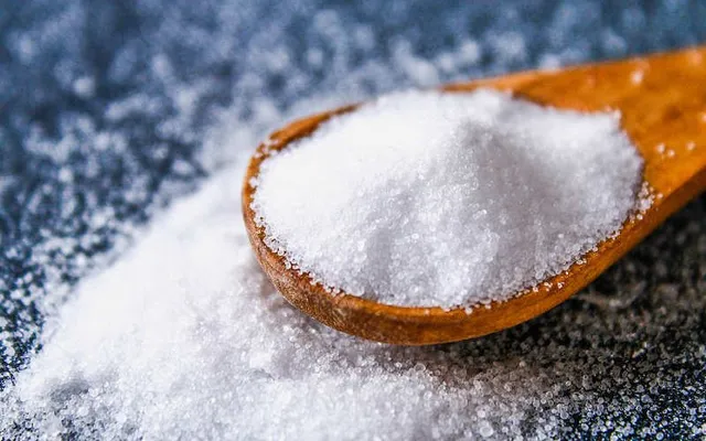 Ăn giảm mặn để giảm nguy cơ đột quỵ- Ảnh 1. Ăn giảm mặn để giảm nguy cơ đột quỵ- Ảnh 1.