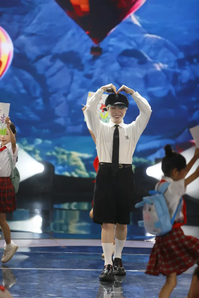 “Sparkling Summer” – A Special Childrens Day Celebration Program on June 1st - Ảnh 7.