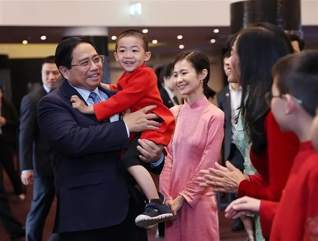 PM calls for stronger solidarity among OVs in Estonia - Ảnh 1.