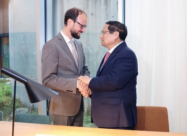 Vietnamese PM tours Estonias Arvo Pärt Centre - Ảnh 1.