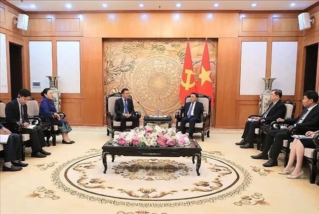 Vietnamese, Lao Parties enhance relations - Ảnh 1.