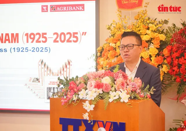 Photo book celebrates a century of Vietnam’s revolutionary press - Ảnh 1.