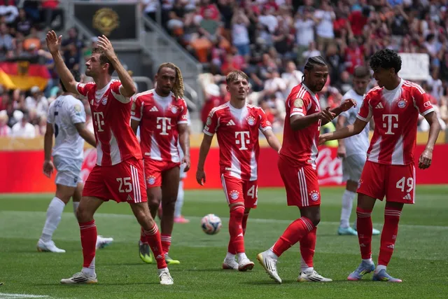 Báo giới chỉ trích hướng tới FIFA sau chiến thắng kỉ lục của Bayern Munich
- Ảnh 1.