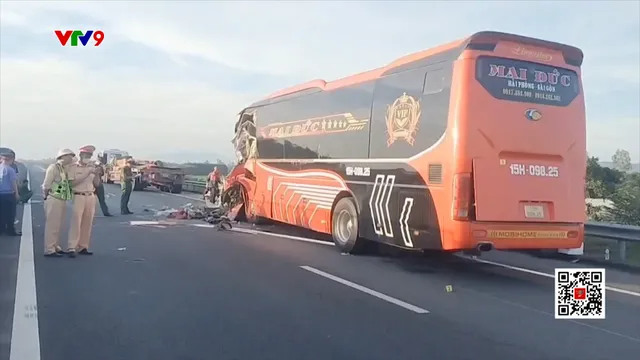 Tai nạn nghiêm trọng trên cao tốc Đà Nẵng - Quảng Ngãi, nhiều người thương vong