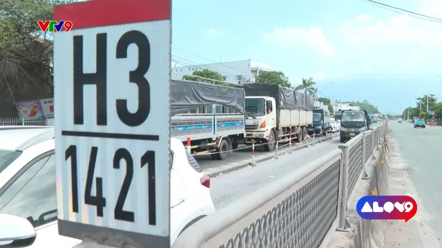 Alo V9 (19/6/2025): Ùn ứ phương tiện do tín hiệu đèn đỏ kéo dài