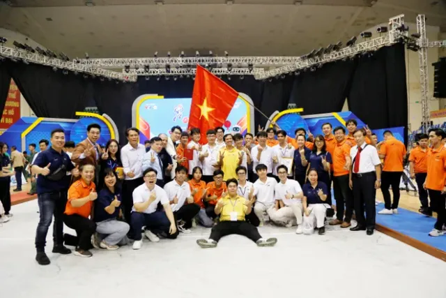 LH-UDS “Warriors” and Their Triumphant Journey to Robocon Glory - Ảnh 9.