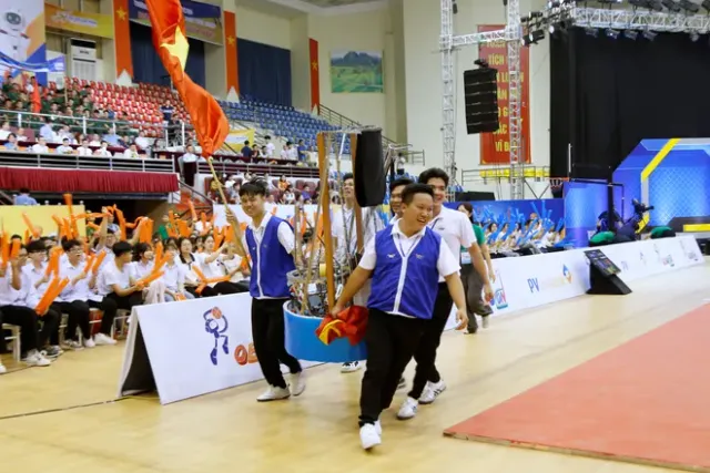 LH-UDS “Warriors” and Their Triumphant Journey to Robocon Glory - Ảnh 6.