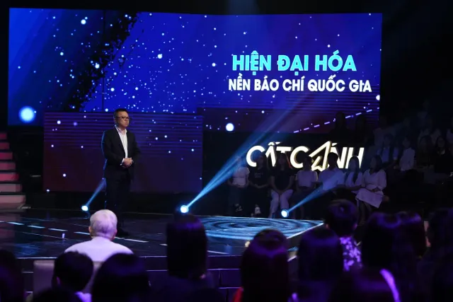 Take Off – Soaring with the Times: Stories of  True  Journalists - Ảnh 3.