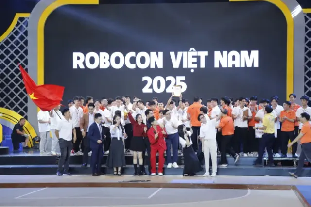 LH-UDS “Warriors” and Their Triumphant Journey to Robocon Glory - Ảnh 10.