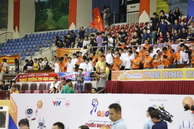 LH-UDS “Warriors” and Their Triumphant Journey to Robocon Glory - Ảnh 3.