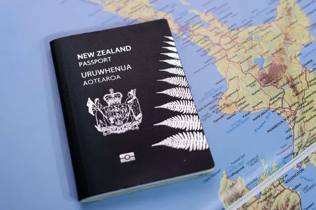 Người Mỹ đổ xô nộp đơn xin "thị thực vàng" New Zealand - Ảnh 1. Người Mỹ đổ xô nộp đơn xin "thị thực vàng" New Zealand - Ảnh 1.