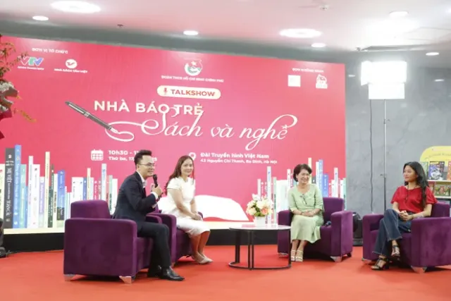 Youth Book Festival Celebrates 100 Years of Vietnam Revolutionary Journalism - Ảnh 8.