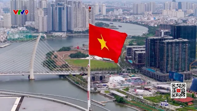 Người dân TP. Hồ Chí Minh trước thời khắc lịch sử