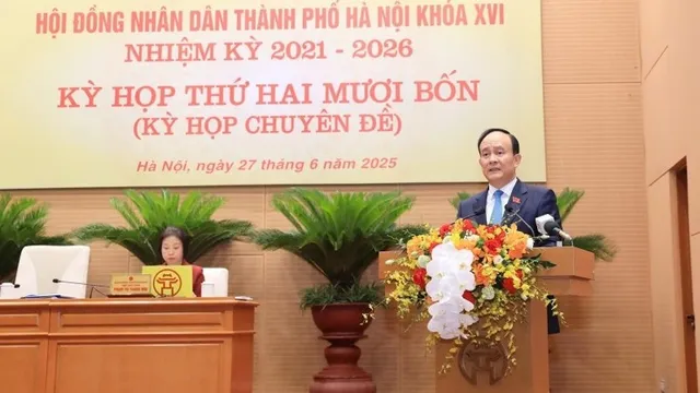 Ha Noi passes key resolutions to implement two-level local government model - Ảnh 1.