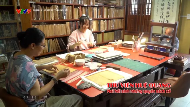 Thành phố ấm áp tình người - Số 71/2025: Thư viện Huệ Quang - Nơi hồi sinh những quyển sách cổ
