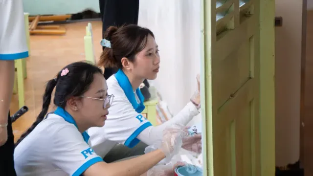 The June Edition of the Kindness Bus: Spreading Childhood Happiness with “For the Children” - Ảnh 5.