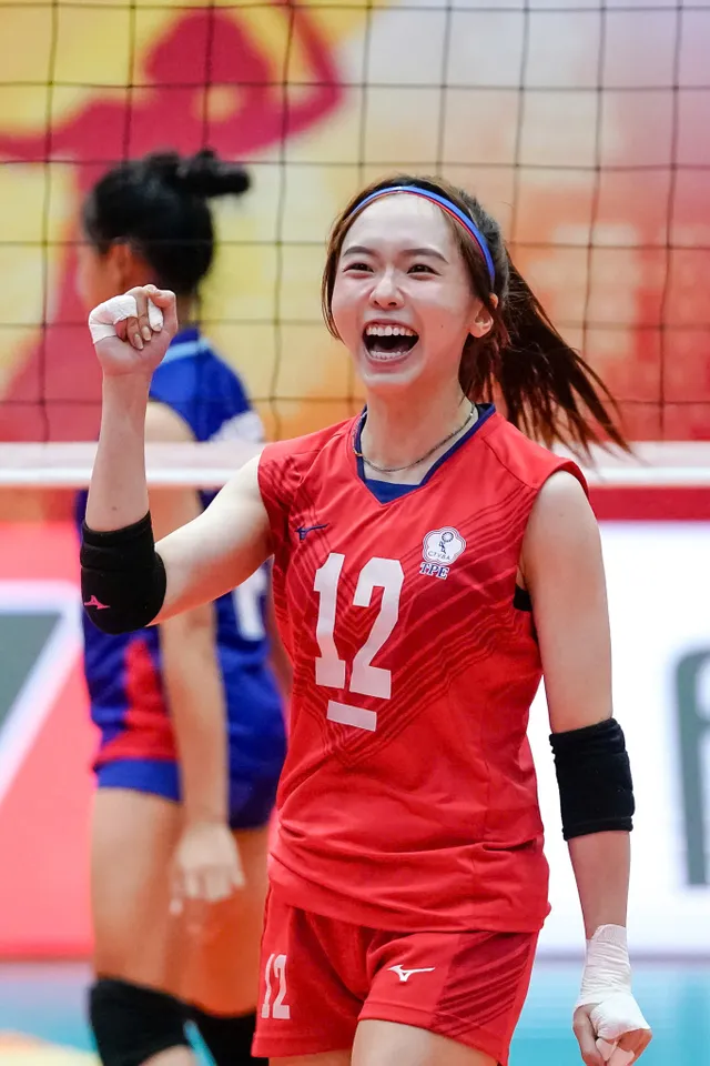 Liao Yi-Jen: "Thiên thần" chuyền hai trên sân, phong cách ấn tượng ngoài đời- Ảnh 2. Liao Yi-Jen: "Thiên thần" chuyền hai trên sân, phong cách ấn tượng ngoài đời- Ảnh 2.