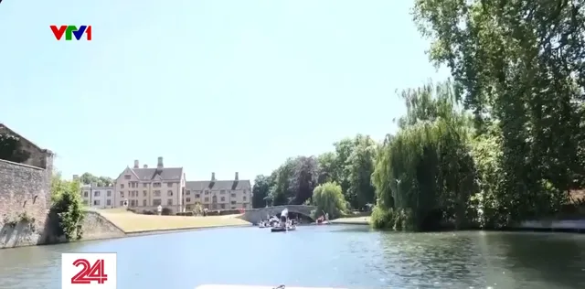 Nguy cơ chèo thuyền ở Cambridge bị dừng vì nước cạn- Ảnh 1. Nguy cơ chèo thuyền ở Cambridge bị dừng vì nước cạn- Ảnh 1.