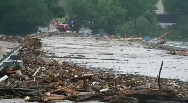 51 người tử vong vì lũ quét ở Texas, 27 trẻ em vẫn mất tích - Ảnh 1. 51 người tử vong vì lũ quét ở Texas, 27 trẻ em vẫn mất tích - Ảnh 1.