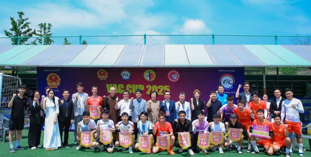 Giải bóng đá cộng đồng VAC Cup 2025: Lan tỏa giá trị Việt Nam- Ảnh 3.