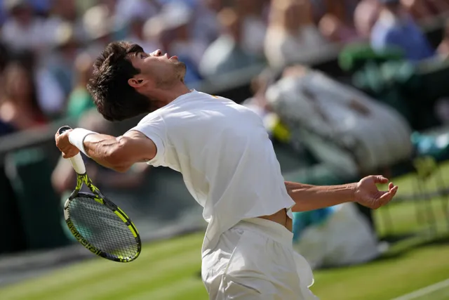 Vì sao Alcaraz tuột mất danh hiệu Wimbledon vào tay Sinner?- Ảnh 1.